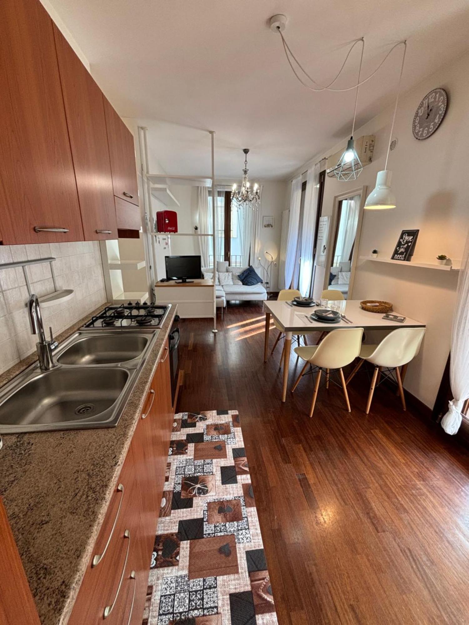 Michelangelo Apartment Пескара Екстериор снимка