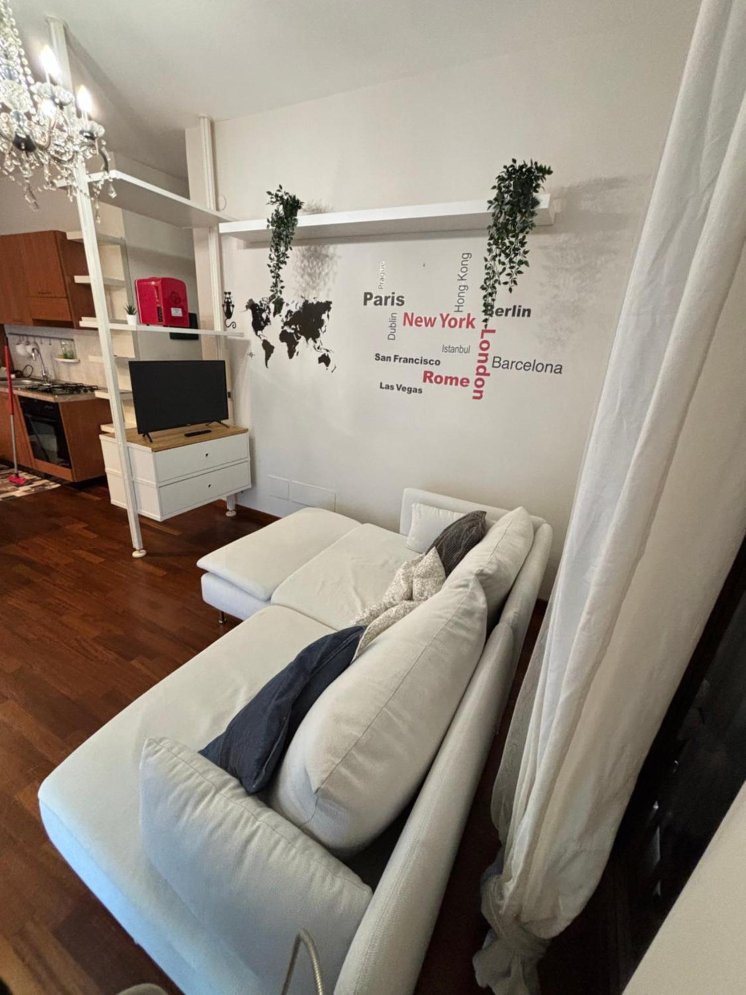 Michelangelo Apartment Пескара Екстериор снимка